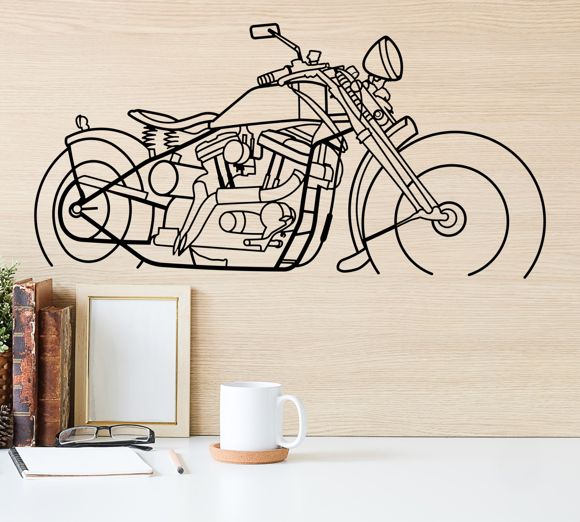 Motorrad-Silhouette aus lasergeschnittenem Stahl als Wanddekoration